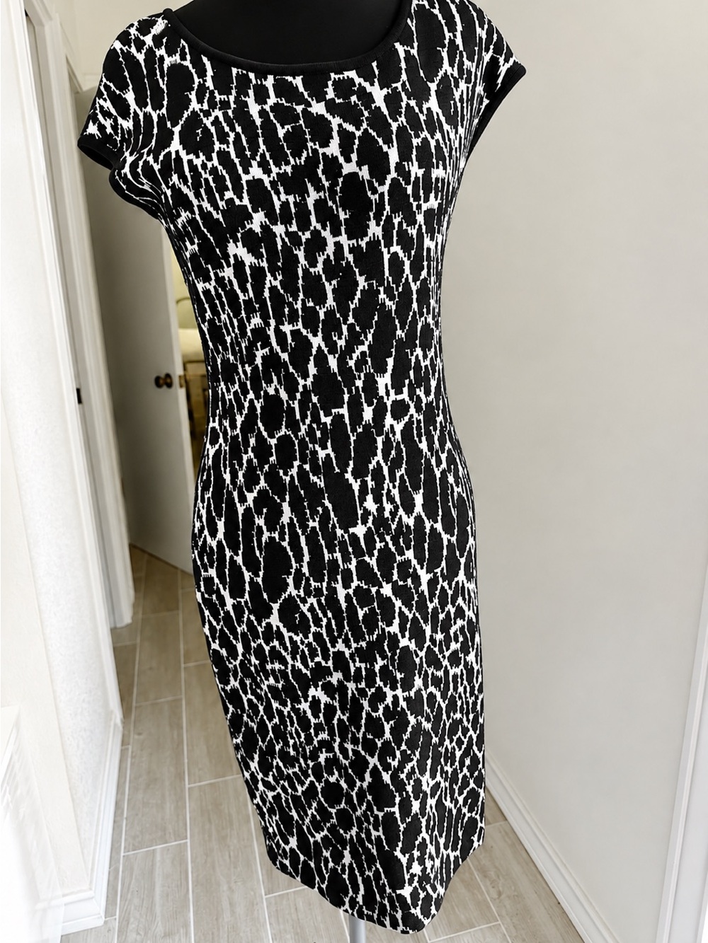 St. John size 4 Black and silver-white  Animal Print knit dress
